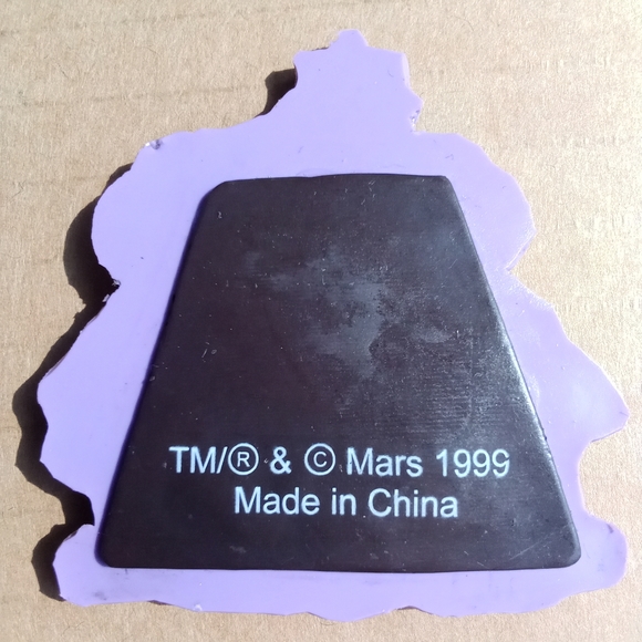 Vintage 1999 M&M's Welcome to Las Vegas Nevada Vinyl Rubber Refrigerator Magnet - Picture 2 of 6